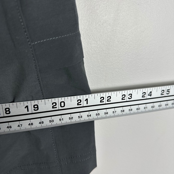 Voyager Quick Dry Pack Out Athletic Shorts Womens Size Large Dark Grey Cargo Zip - Picture 12 of 16